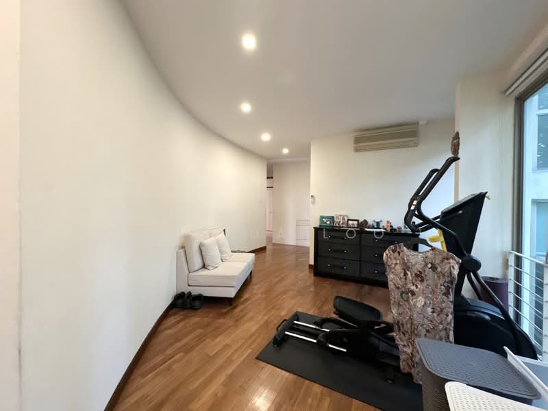 ⭐️⭐️LANDED7772@ Siglap Well Kept Detached, Siglap, 5 Bedrooms, 6,200 sqft, Detached House For Sale, by Joshua Loo, 500133041 - Living Room - PropertyGuru.com.sg