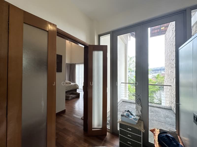 ⭐️⭐️LANDED7772@ Siglap Well Kept Detached, Siglap, 5 Bedrooms, 6,200 sqft, Detached House For Sale, by Joshua Loo, 500133041 - Bedroom - PropertyGuru.com.sg