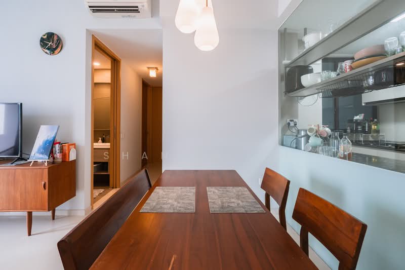 The Crest, 103 Prince Charles Crescent, 2 Bedrooms, 904 sqft, Condominium For Rent, by Shanice Lim, 500133043 - Dining Room - PropertyGuru.com.sg