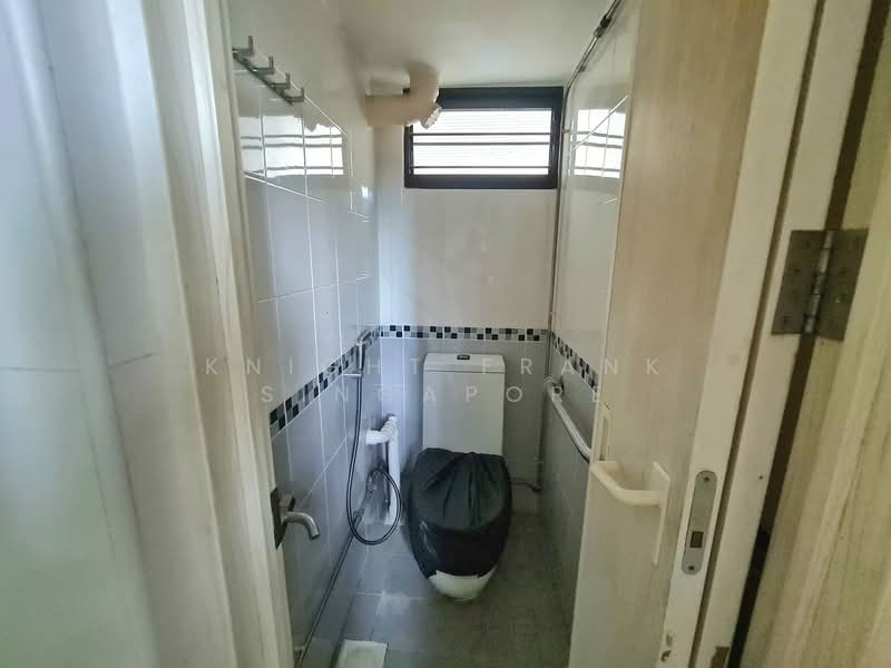 3 Saint George's Road, 3 Saint George's Road, 2 Bedrooms, 635 sqft, HDB Flat For Sale, by Knight Frank Singapore, 500133045 - Bathroom - PropertyGuru.com.sg