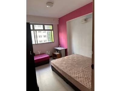 For Rent - Hdb room for rent 523c tampines central