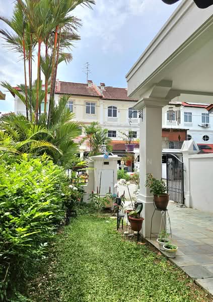 Loyang Villas, Loyang Rise, 5 Bedrooms, 2,217 sqft, Terraced House For Sale, by Jacqueline Soh, 500133070 - Exterior - PropertyGuru.com.sg
