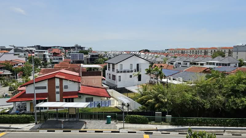 Loyang Villas, Loyang Rise, 5 Bedrooms, 2,217 sqft, Terraced House For Sale, by Jacqueline Soh, 500133070 - Exterior - back view - PropertyGuru.com.sg