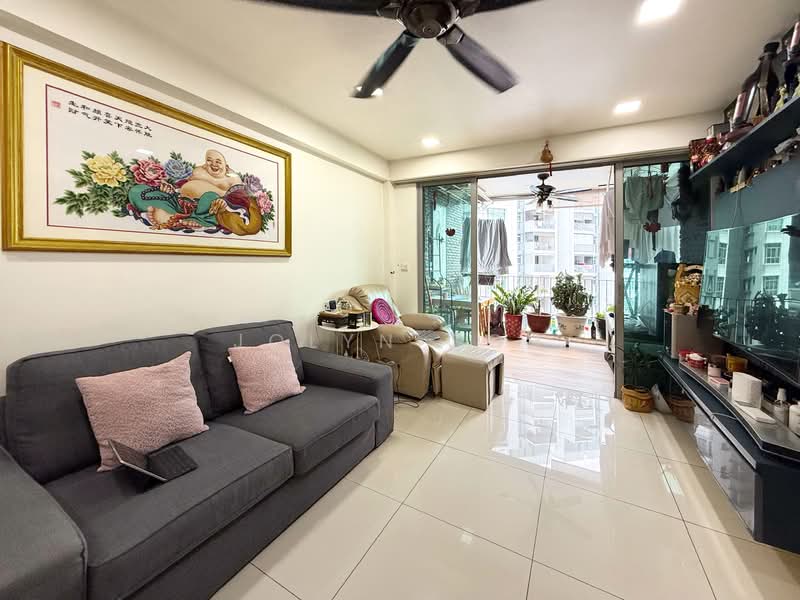 475D Upper Serangoon Crescent, 475D Upper Serangoon Crescent, 3 Bedrooms, 990 sqft, HDB Flat For Sale, by Jolyn Goh, 500133072 - Living Room - PropertyGuru.com.sg