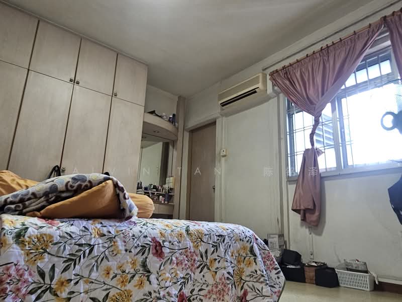 302 Hougang Avenue 5, 302 Hougang Avenue 5, 3 Bedrooms, 1,410 sqft, HDB Flat For Sale, by Alvin Tan  陈铭泽, 500133075 - Bedroom - PropertyGuru.com.sg