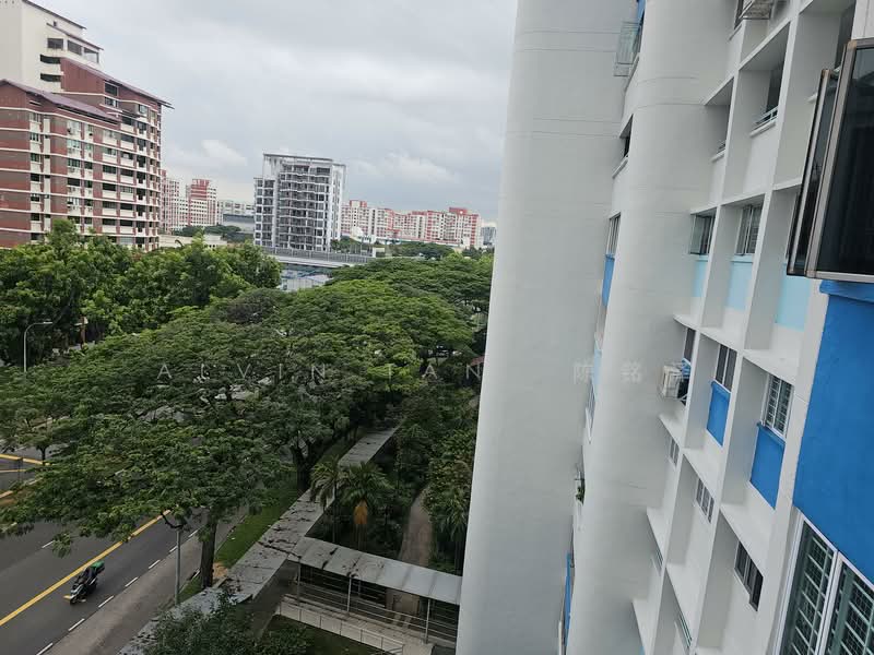 302 Hougang Avenue 5, 302 Hougang Avenue 5, 3 Bedrooms, 1,410 sqft, HDB Flat For Sale, by Alvin Tan  陈铭泽, 500133075 - Exterior - PropertyGuru.com.sg