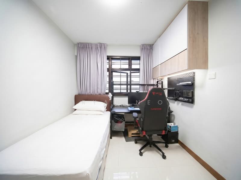818B Choa Chu Kang Avenue 1, 818B Choa Chu Kang Avenue 1, 3 Bedrooms, 990 sqft, HDB Flat For Sale, by Bryan Neo, 500133080 - Bedroom - PropertyGuru.com.sg