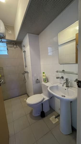 289A Punggol Place, 289A Punggol Place, 2 Bedrooms, 742 sqft, HDB Flat For Rent, by Jeremy Lee, 500133088 - Bathroom - PropertyGuru.com.sg