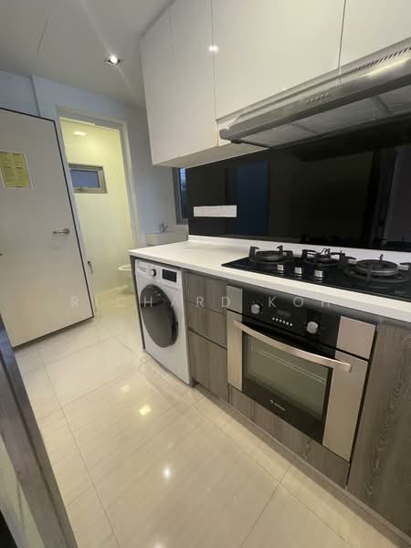 Woodhaven, 71 Woodgrove Avenue, 3 Bedrooms, 1,173 sqft, Condominium For Sale, by Richard Koh, 500133091 - Kitchen - PropertyGuru.com.sg