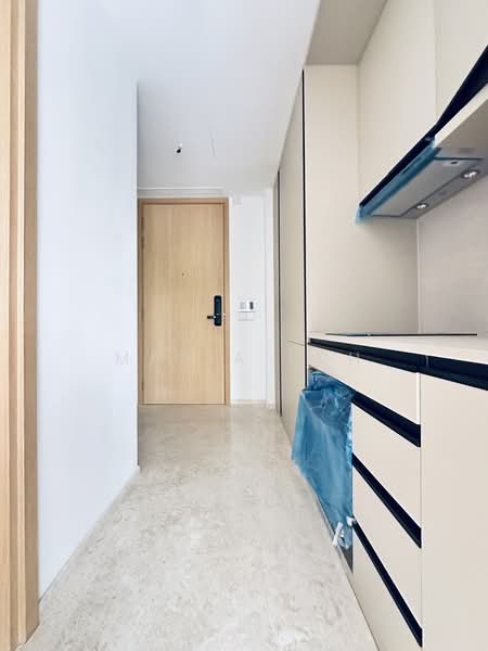 Hill House, 10A-11 Institution Hill, 10B, 2 Bedrooms, 452 sqft, Condominium For Rent, by Maria Loh, 500133094 - Entrance - PropertyGuru.com.sg