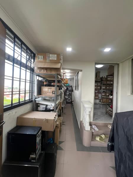331 Woodlands Avenue 1, 331 Woodlands Avenue 1, 5 Bedrooms, 2,067 sqft, HDB Flat For Sale, by Yeo Tong Boon, 500133096 - Corridor - PropertyGuru.com.sg