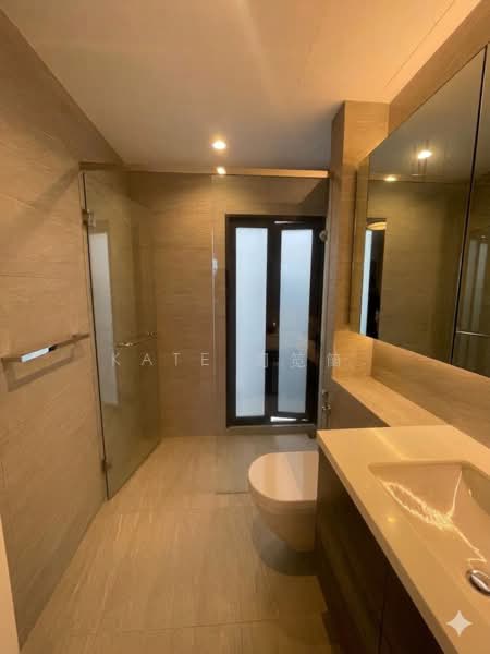 Modern Luxury @ Kismis | Lift, Basement, Pool | 5 Ensuite Bedrooms, Within 1km to school | Near Amenities, 5 Bedrooms, 5,234 sqft, Terraced House For Sale, by Kate 周笕簢., 500133097 - Bathroom - PropertyGuru.com.sg