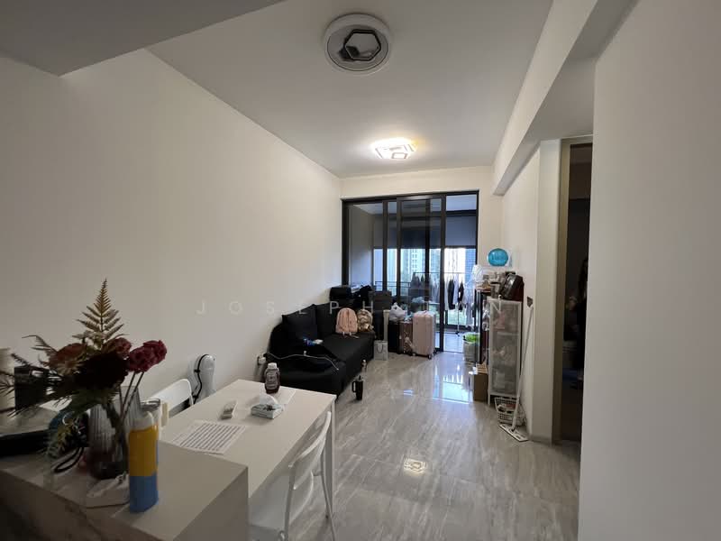 Leedon Green, 32 Leedon Heights, 2 Bedrooms, 710 sqft, Condominium For Rent, by Joseph Tan, 500133121 - Living Room - PropertyGuru.com.sg