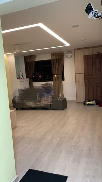 301 Clementi Avenue 4, 301 Clementi Avenue 4, Room Rental, 80 sqft, HDB Flat For Rent, by Kyra Niew, 500133123 - Living Room - PropertyGuru.com.sg