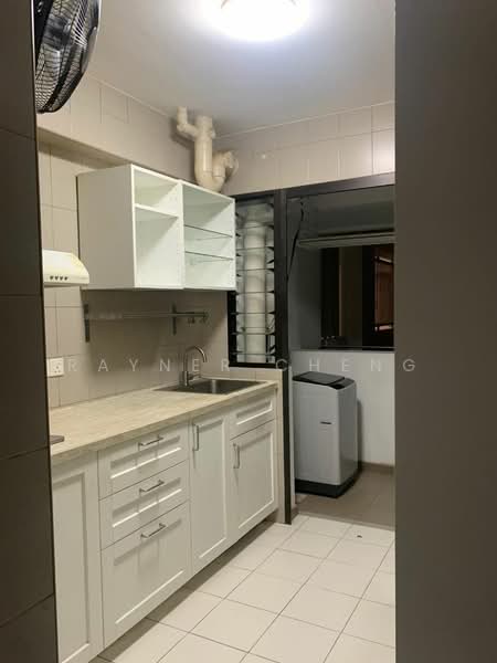 335B Yishun Riverwalk, 335B Yishun Street 31, 2 Bedrooms, 721 sqft, HDB Flat For Rent, by Rayner Cheng, 500133127 - Kitchen - PropertyGuru.com.sg
