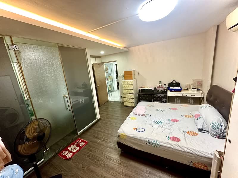 402 Bukit Batok West Avenue 7, 402 Bukit Batok West Avenue 7, 4 Bedrooms, 1,561 sqft, HDB Flat For Sale, by Pauline Sim (沈梅梅), 500133142 - Bedroom - PropertyGuru.com.sg
