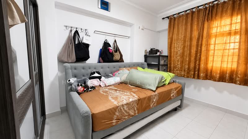 523 Woodlands Drive 14, 523 Woodlands Drive 14, 4 Bedrooms, 1,517 sqft, HDB Flat For Sale, by Haziq Irwan, 500133143 - Bedroom - PropertyGuru.com.sg