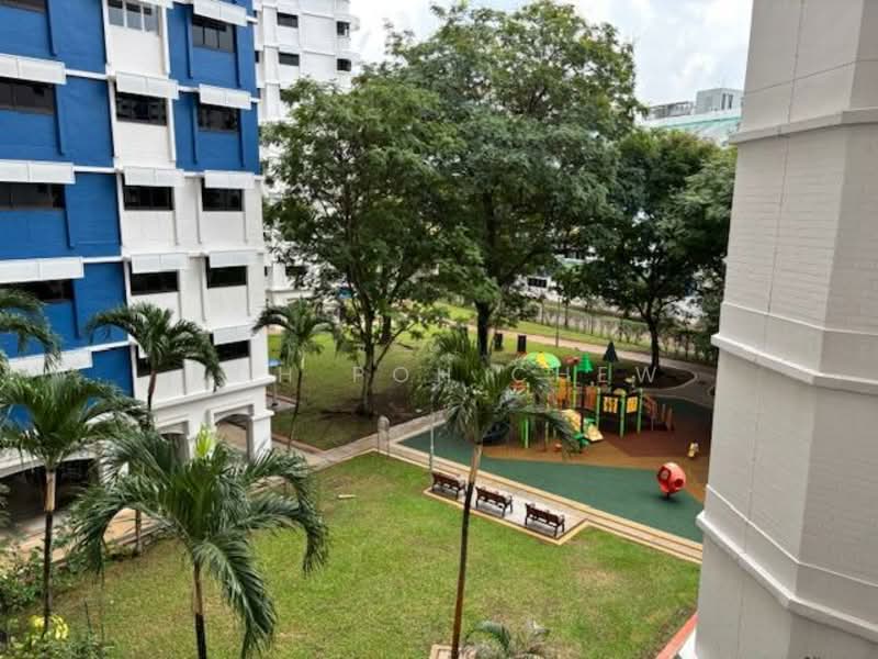 332 Sembawang Close, 332 Sembawang Close, 3 Bedrooms, 1,076 sqft, HDB Flat For Sale, by Koh Poh Chew, 500133159 - Exterior - PropertyGuru.com.sg