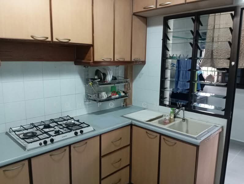 332 Sembawang Close, 332 Sembawang Close, 3 Bedrooms, 1,076 sqft, HDB Flat For Sale, by Koh Poh Chew, 500133159 - Kitchen - PropertyGuru.com.sg