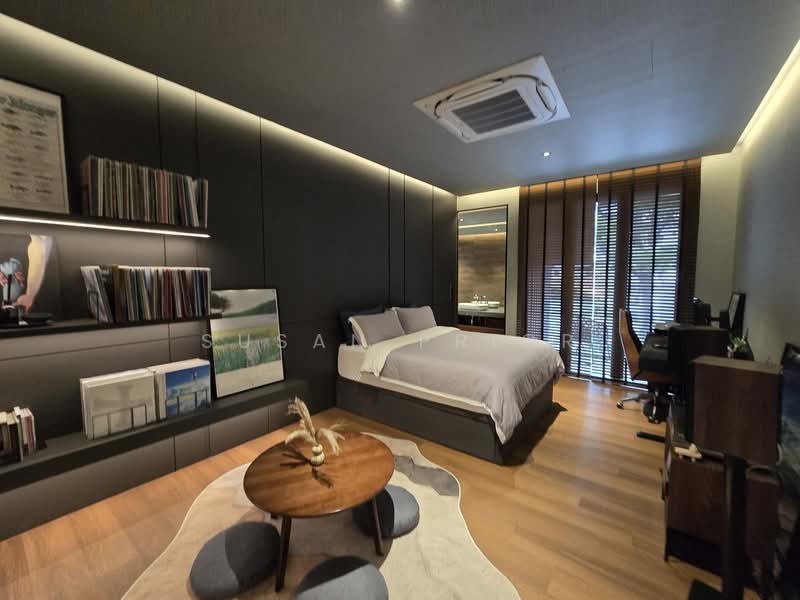 Exquisite East Gem, Lor L Telok Kurau, 7 Bedrooms, 9,400 sqft, Detached House For Sale, by Susan Prior, 500133162 - Bedroom - PropertyGuru.com.sg