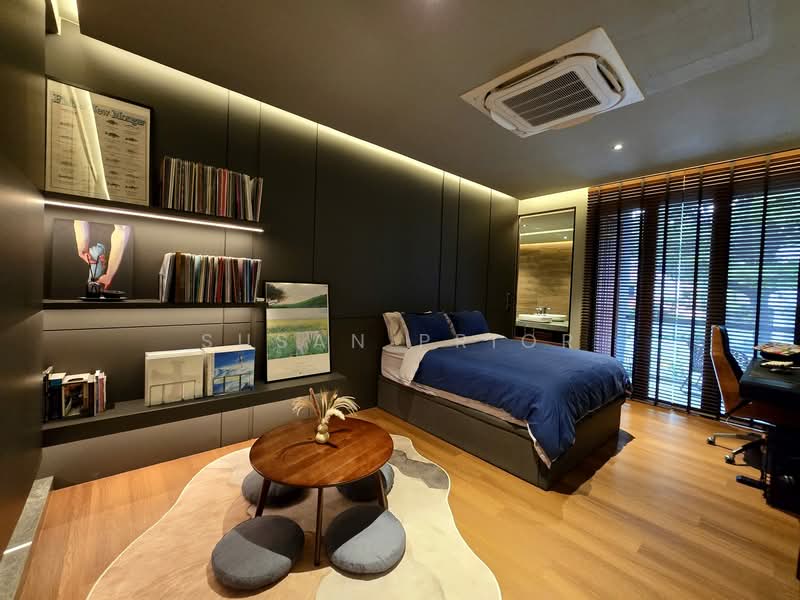 Exquisite East Gem 1 km to Tao Nan, Lor L Telok Kurau, 7 Bedrooms, 9,400 sqft, Detached House For Sale, by Susan Prior, 500133162 - Bedroom - PropertyGuru.com.sg