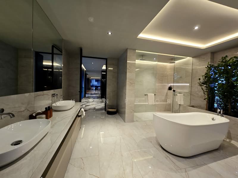 Exquisite East Gem 1 km to Tao Nan, Lor L Telok Kurau, 7 Bedrooms, 9,400 sqft, Detached House For Sale, by Susan Prior, 500133162 - Bathroom - PropertyGuru.com.sg
