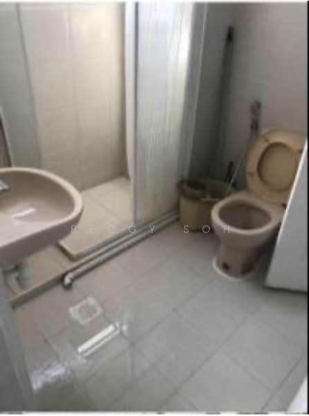 Beauty World Plaza, 140 Upper Bukit Timah Road, Room Rental, 600 sqft, Apartment For Rent, by Peggy Soh, 500133168 - Bathroom - PropertyGuru.com.sg