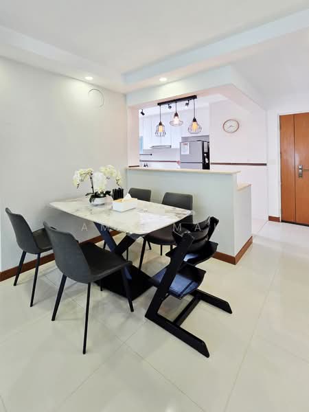 672D Edgefield Plains, 672D Edgefield Plains, 3 Bedrooms, 968 sqft, HDB Flat For Sale, by Amin Mak, 500133180 - Dining Room - PropertyGuru.com.sg