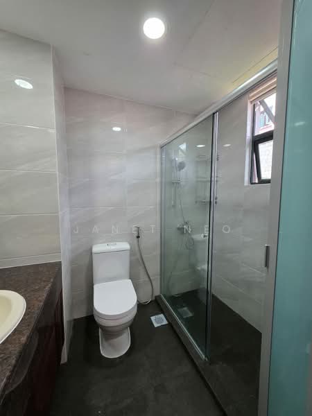 Selanting Green, 1 Jalan Selanting, 3 Bedrooms, 1,302 sqft, Condominium For Rent, by Janet Neo, 500133196 - Bathroom - PropertyGuru.com.sg