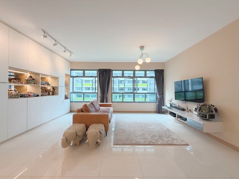 619B Tampines Street 61, 619B Tampines Street 61, 3 Bedrooms, 1,216 sqft, HDB Flat For Sale, by Alexis Quek, 500133214 - Living Room - PropertyGuru.com.sg