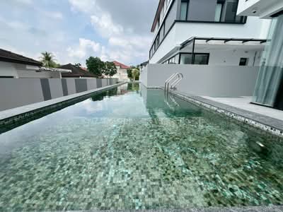 For Sale - Sian tuan ave brand new bungalow with lift-pool 11562sqft six bedroom ensuite bathroom
