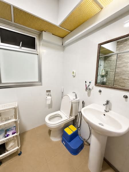 460D Bukit Batok West Avenue 9, 460D Bukit Batok West Avenue 9, 3 Bedrooms, 1,001 sqft, HDB Flat For Sale, by Eddie Tan, 500133257 - Master Bathroom - PropertyGuru.com.sg