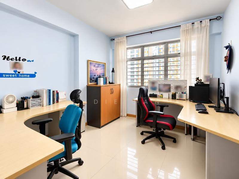 460D Bukit Batok West Avenue 9, 460D Bukit Batok West Avenue 9, Dairy Farm / Bukit Panjang / Choa Chu Kang, 3 Bedrooms, 1,001 sqft, HDB Flat For Sale, by Eddie Tan, 500133257 - Common Bedroom 2 - PropertyGuru.com.sg