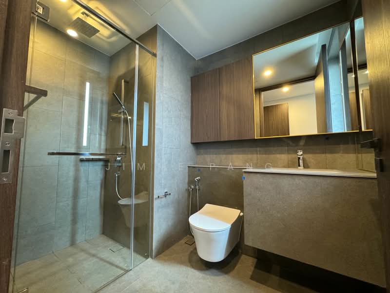 Midtown Modern, 18 Tan Quee Lan Street, 3 Bedrooms, 904 sqft, Condominium For Rent, by Jimme Pang, 500133271 - Bathroom - PropertyGuru.com.sg