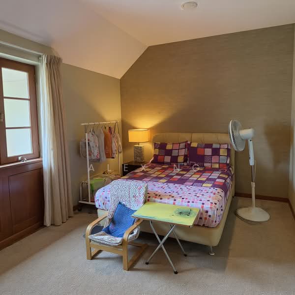 3sty + Basement, Elevated Semi D, Convenient, Air Well, Good Layout, Good Air Flow, Good Price, Serangoon garden Estate, Chuan Estate, Serangoon Estate, 6 Bedrooms, 4,500 sqft, Semi-Detached House For Sale, by Alex Ng, 500133277 - Bedroom - PropertyGuru.com.sg