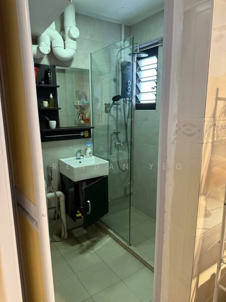 50 Sims Drive, 50 Sims Drive, 3 Bedrooms, 1,259 sqft, HDB Flat For Sale, by Brendan Yeo, 500133283 - Bathroom - PropertyGuru.com.sg