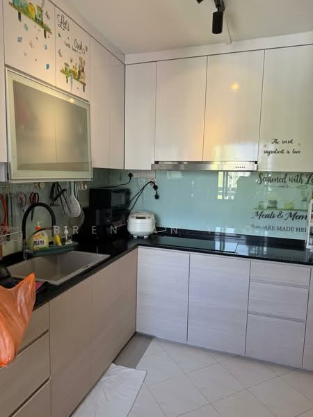 50 Sims Drive, 50 Sims Drive, 3 Bedrooms, 1,259 sqft, HDB Flat For Sale, by Brendan Yeo, 500133283 - PropertyGuru.com.sg