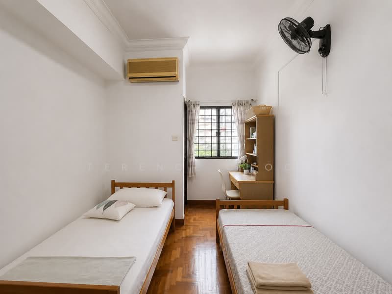 Westville, Westwood Avenue, 7 Bedrooms, 3,830 sqft, Corner Terrace For Sale, by Terence Choo, 500133284 - Bedroom 4 w Jack & Jill - PropertyGuru.com.sg