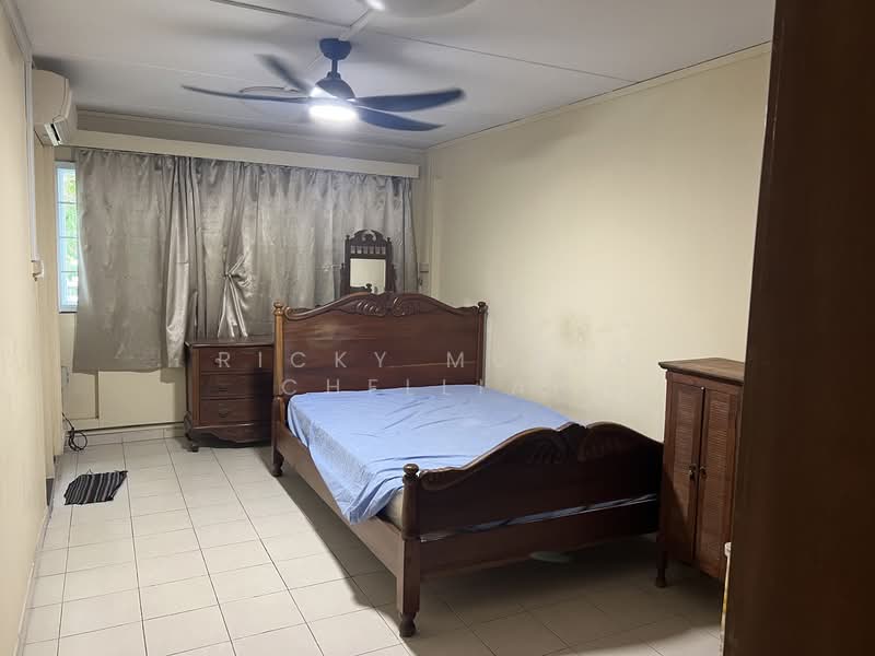 154 Simei Street 1, 154 Simei Street 1, 3 Bedrooms, 1,313 sqft, HDB Flat For Rent, by Ricky Muthu Chelliah, 500133287 - Master Bedroom - PropertyGuru.com.sg