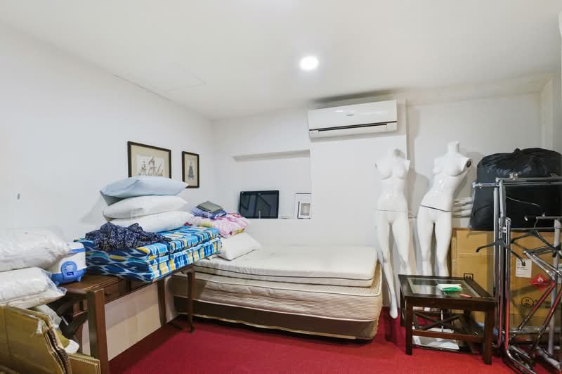 Arab Street Freehold Shophouse, Arab Street, 1,755 sqft, Shop / Shophouse For Sale, by Benedict Eng, 500133290 - Bedroom - CommercialGuru.com.sg