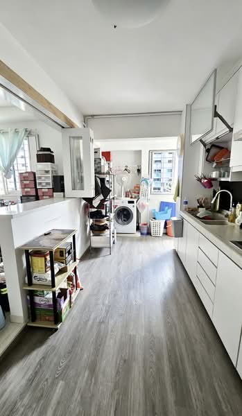 139 Bedok North Avenue 3, 139 Bedok North Avenue 3, 3 Bedrooms, 1,259 sqft, HDB Flat For Sale, by LH Sim, 500133296 - Kitchen - PropertyGuru.com.sg