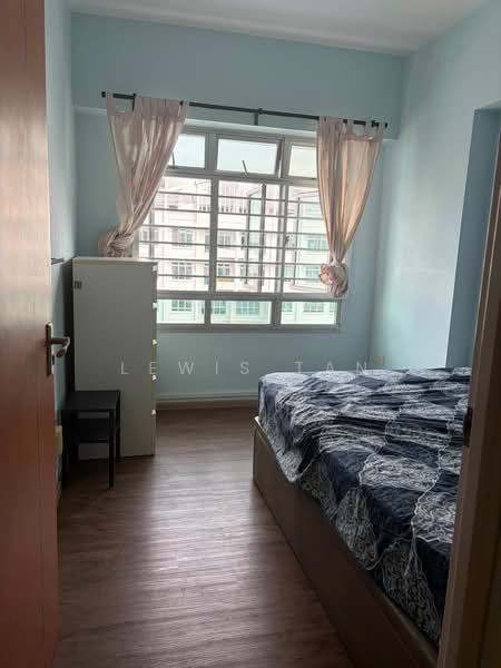 446 Yishun Avenue 11, 446 Yishun Avenue 11, 3 Bedrooms, 1,001 sqft, HDB Flat For Rent, by Lewis Tan, 500133300 - Bedroom - PropertyGuru.com.sg