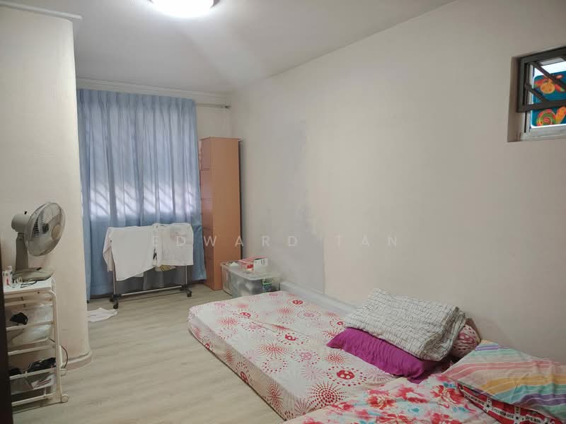 919 Jurong West Street 91, 919 Jurong West Street 91, 3 Bedrooms, 1,313 sqft, HDB Flat For Sale, by Edward Tan, 500133303 - Bedroom - PropertyGuru.com.sg
