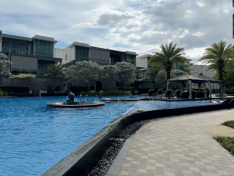 Thomson Three, 45 Bright Hill Drive, Room Rental, 90 sqft, Condominium For Rent, by Venus Wu, 500133310 - Pool - PropertyGuru.com.sg