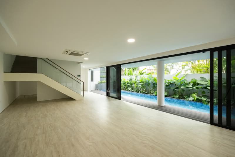 holland grove drive, , 5 Bedrooms, 12,109 sqft, Detached House For Sale, by Sara Ong, 500133311 - Living Room - PropertyGuru.com.sg