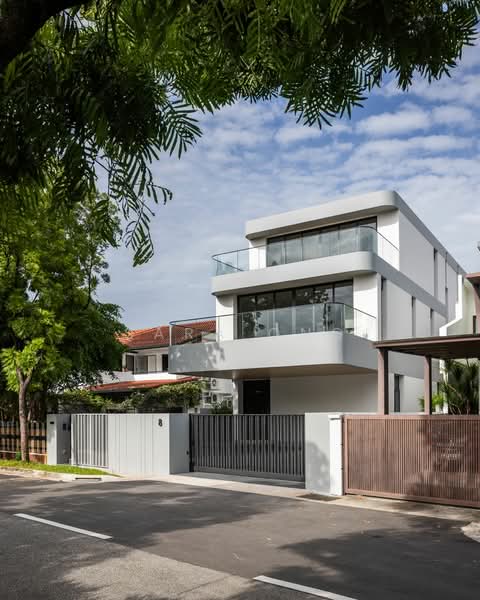 holland grove drive, , 5 Bedrooms, 12,109 sqft, Detached House For Sale, by Sara Ong, 500133311 - Exterior - PropertyGuru.com.sg