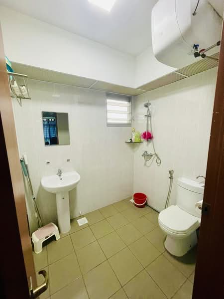 126A Canberra Street, 126A Canberra Street, 2 Bedrooms, 1,033 sqft, HDB Flat For Rent, by Shaik Raheem, 500133313 - Bathroom - PropertyGuru.com.sg