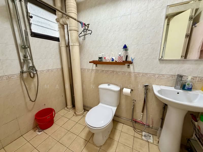 60 Teban Gardens Road, 60 Teban Gardens Road, 3 Bedrooms, 1,184 sqft, HDB Flat For Sale, by Martin Chong, 500133340 - Bathroom - PropertyGuru.com.sg