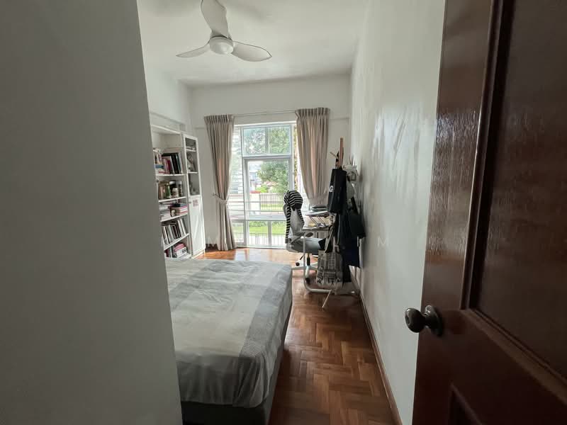 Sunrise Gardens, 53 Sunrise Gardens, 3 Bedrooms, 1,443 sqft, Condominium For Sale, by Kimyee Lim, 500133341 - Bedroom 2 - PropertyGuru.com.sg