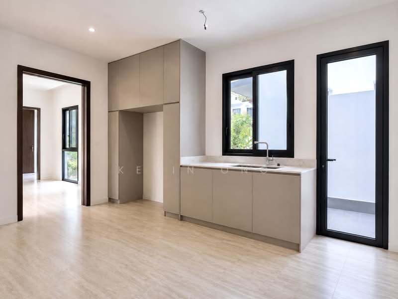 Henry Park, 1 Mount Sinai Road, 5 Bedrooms, 12,110 sqft, Semi-Detached House For Sale, by Kevin Ong, 500133342 - Kitchen - PropertyGuru.com.sg